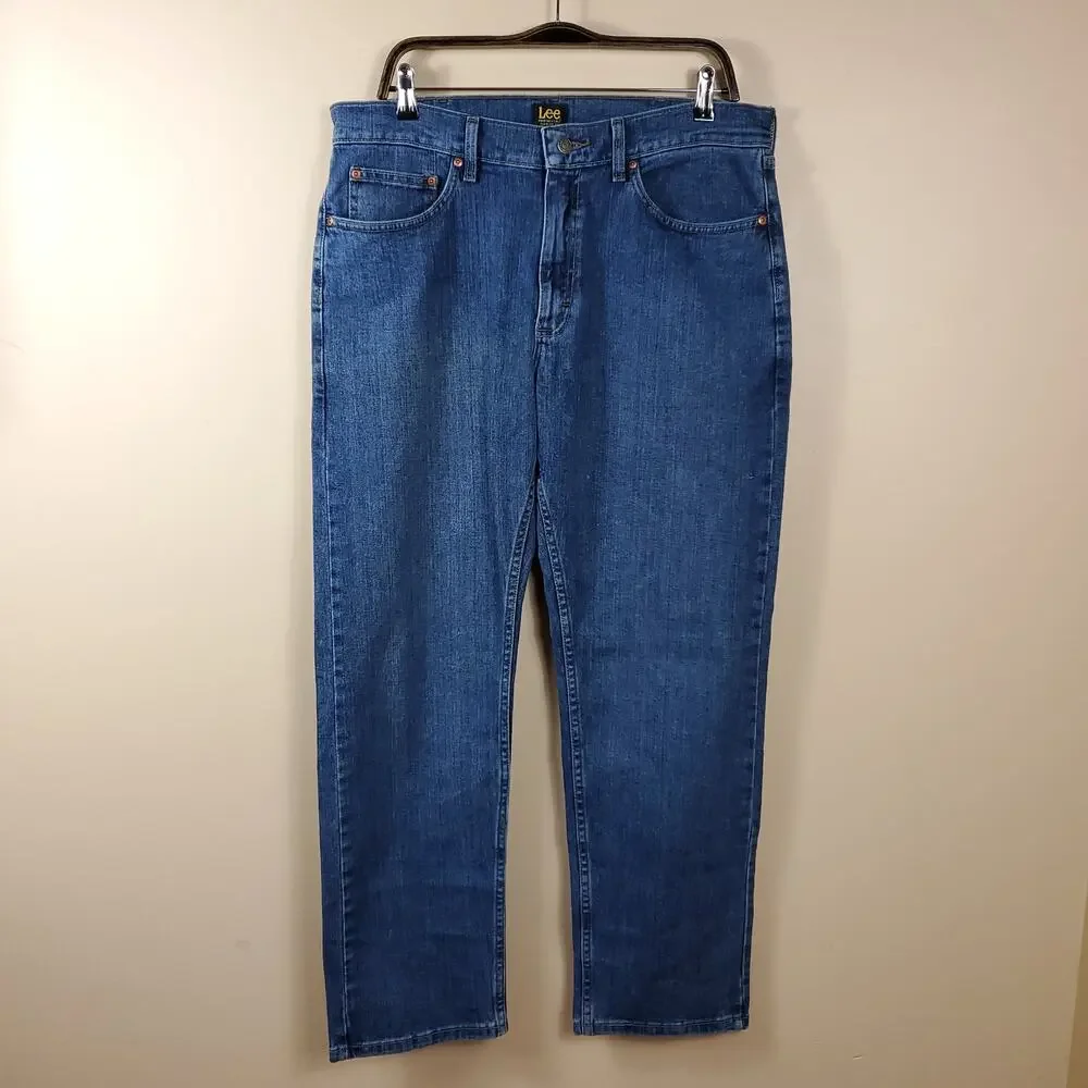 Lee Regular Fit Straight Leg Jeans in a Medium Wash Size 34x30